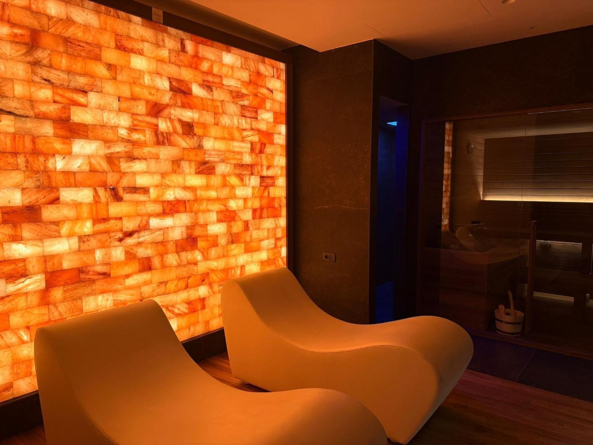 Hotel White — Fotos 1
